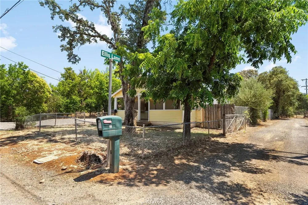 2185 Ithaca Street Oroville, CA 95966