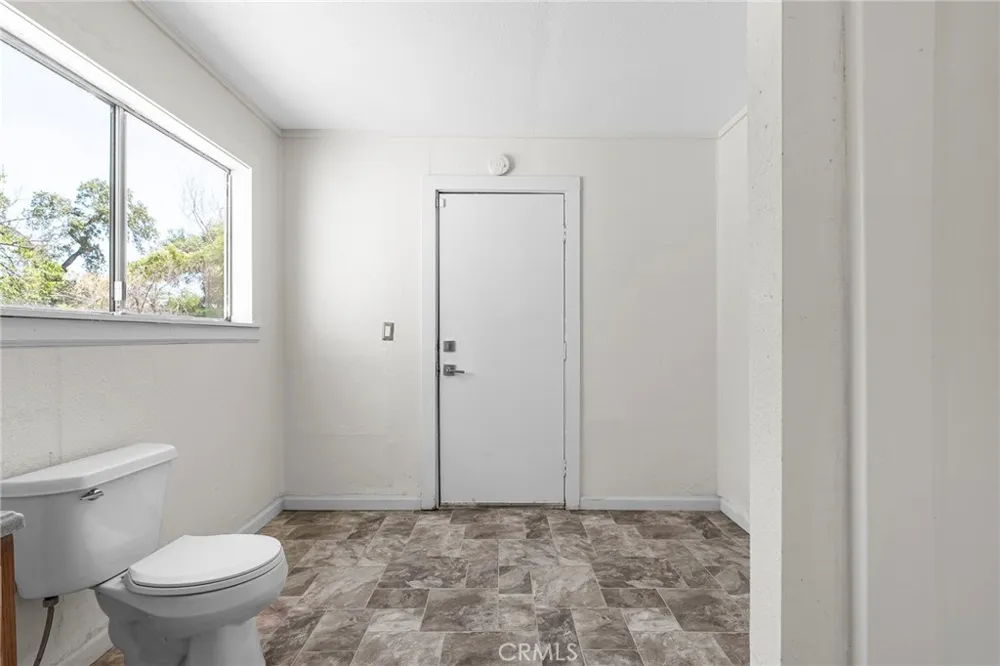 2185 Ithaca Street Oroville, CA 95966