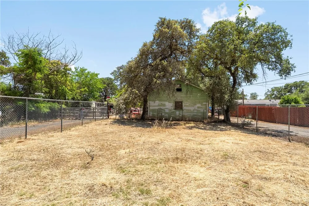 2185 Ithaca Street Oroville, CA 95966
