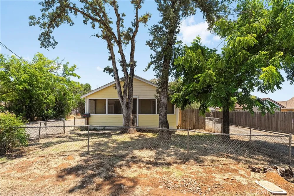 2185 Ithaca Street Oroville, CA 95966