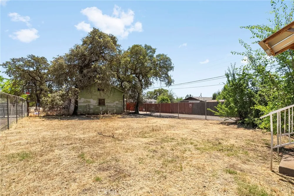 2185 Ithaca Street Oroville, CA 95966