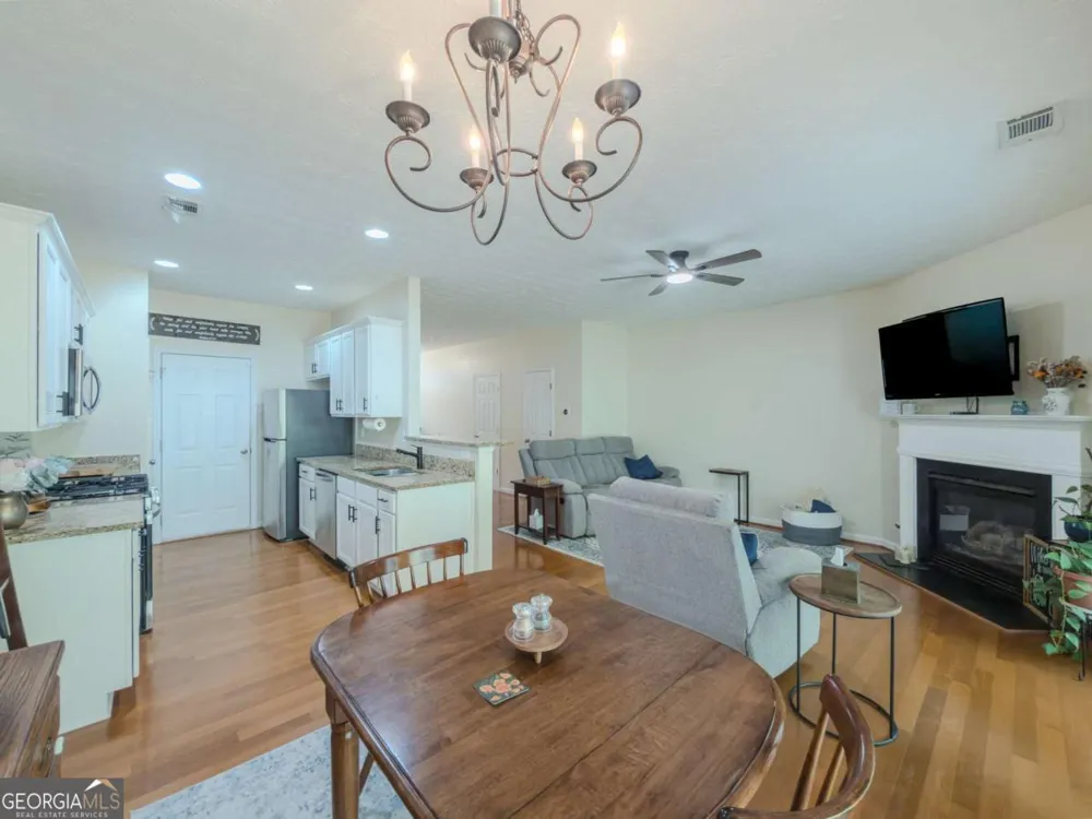 3544 Lantern View LN Scottdale, GA 30079