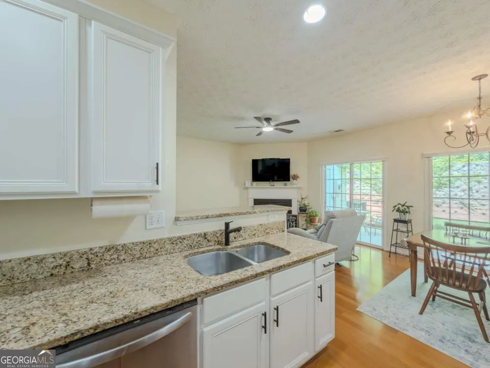 3544 Lantern View LN Scottdale, GA 30079