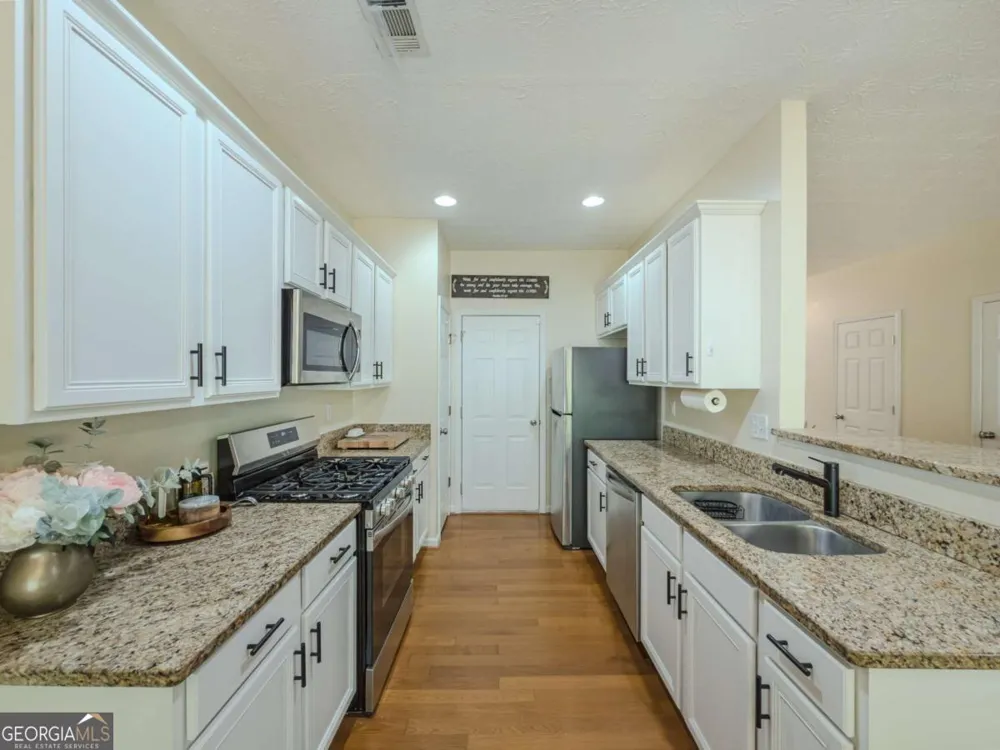 3544 Lantern View LN Scottdale, GA 30079