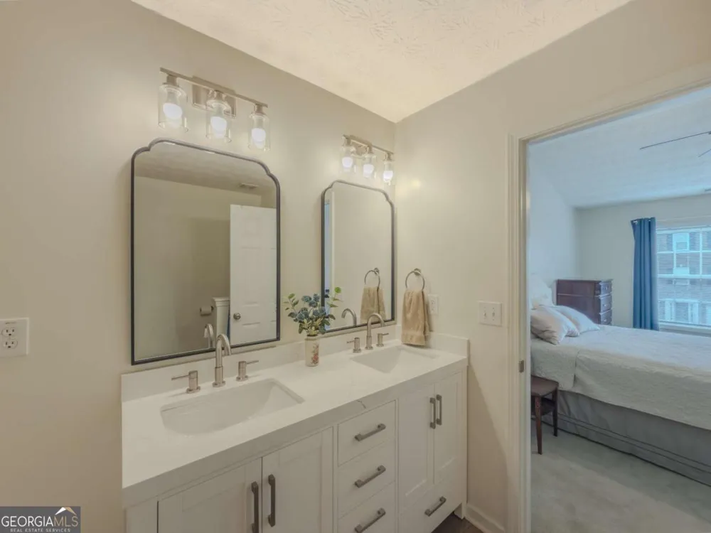 3544 Lantern View LN Scottdale, GA 30079