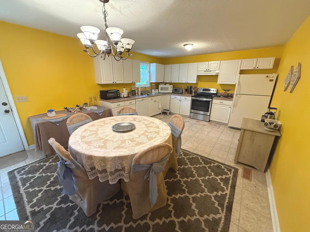 108 Atkinson DR Swainsboro, GA 30401