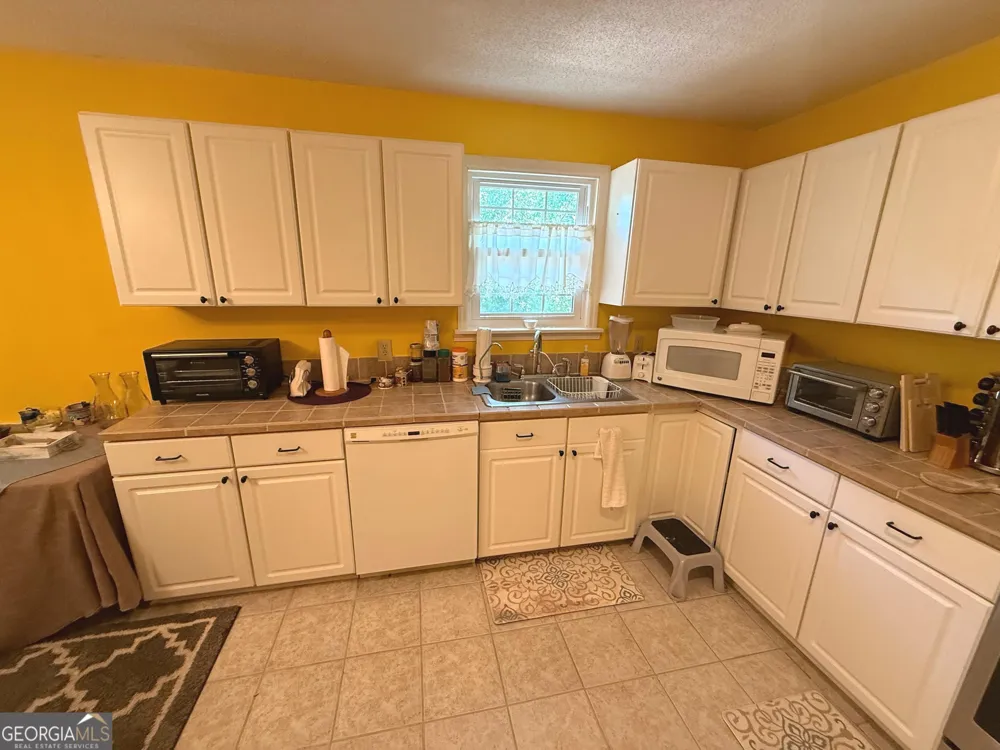 108 Atkinson DR Swainsboro, GA 30401