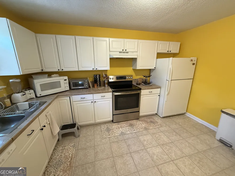 108 Atkinson DR Swainsboro, GA 30401