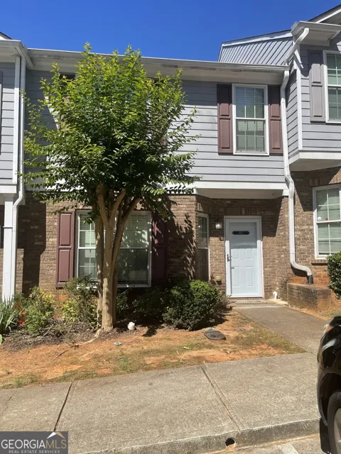 4911 Walden Lake SQ