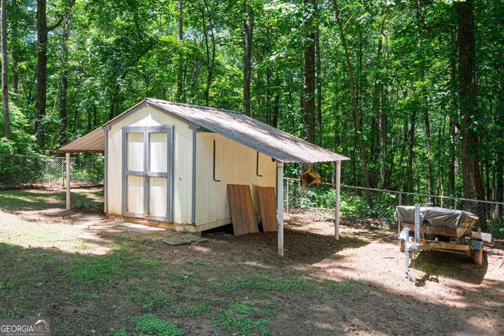 159 Hutchinson Lake RD Senoia, GA 30276