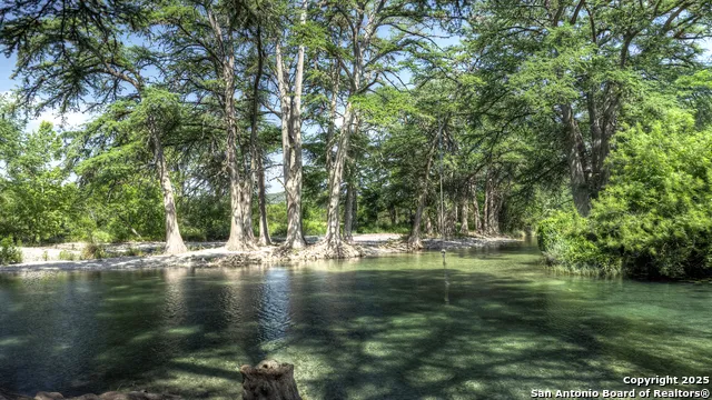 704 Alex Auld Leakey, TX 78873
