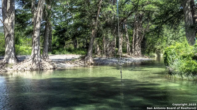704 Alex Auld Leakey, TX 78873