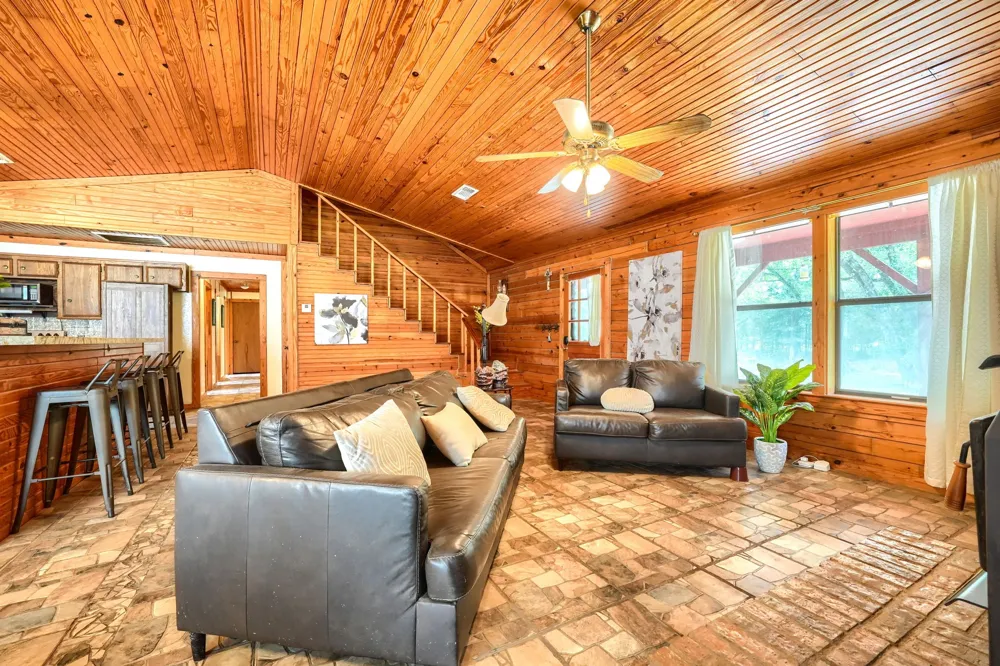 625 County Road 4735 Cumby, TX 75433