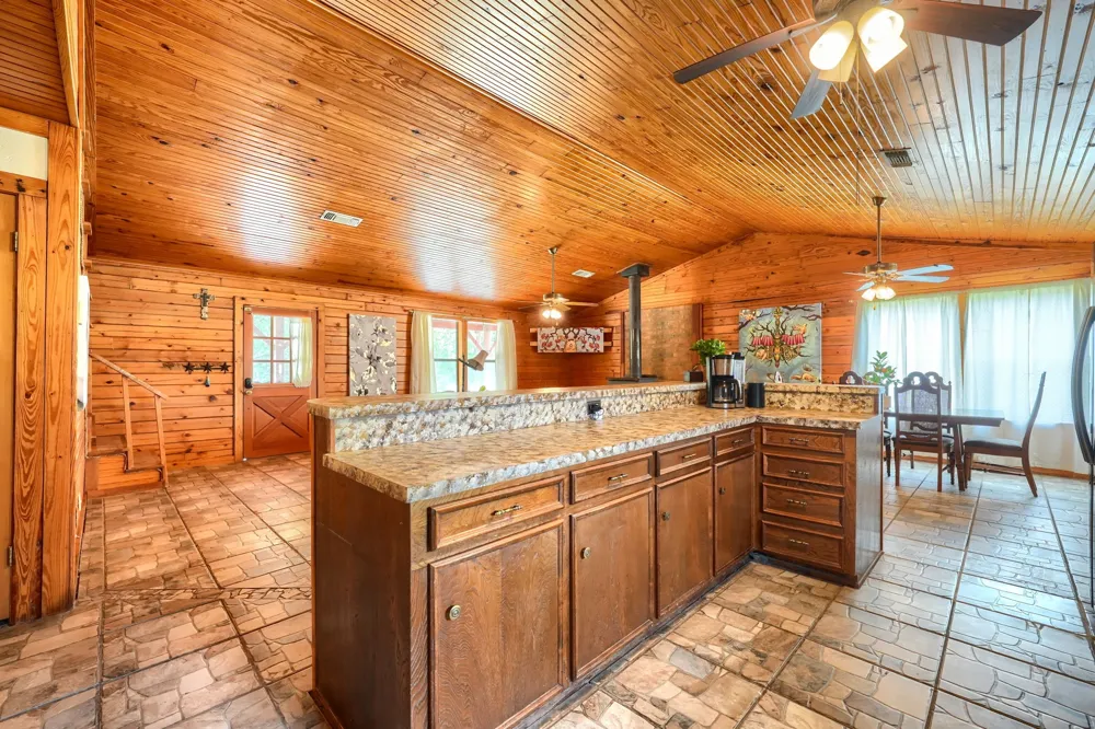 625 County Road 4735 Cumby, TX 75433