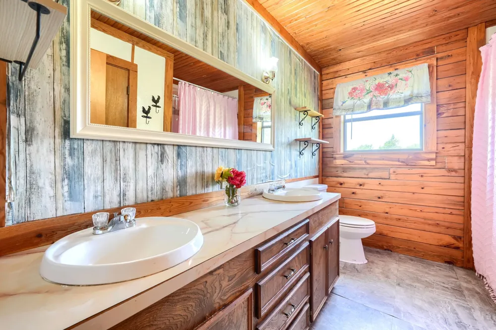 625 County Road 4735 Cumby, TX 75433
