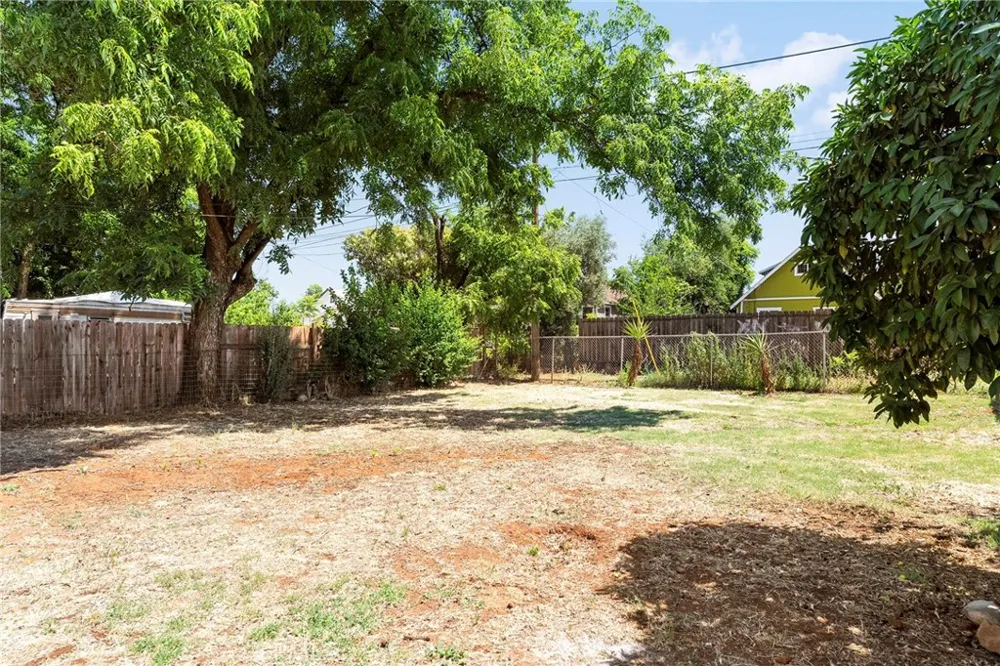 2127 B STREET Oroville, CA 95966