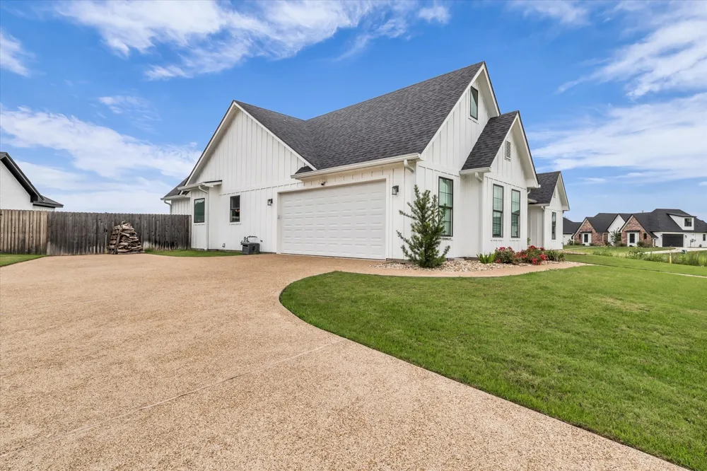 154 Water View Lane Robinson, TX 76706