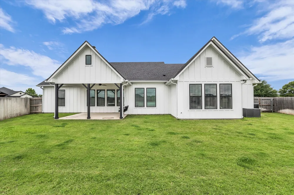 154 Water View Lane Robinson, TX 76706