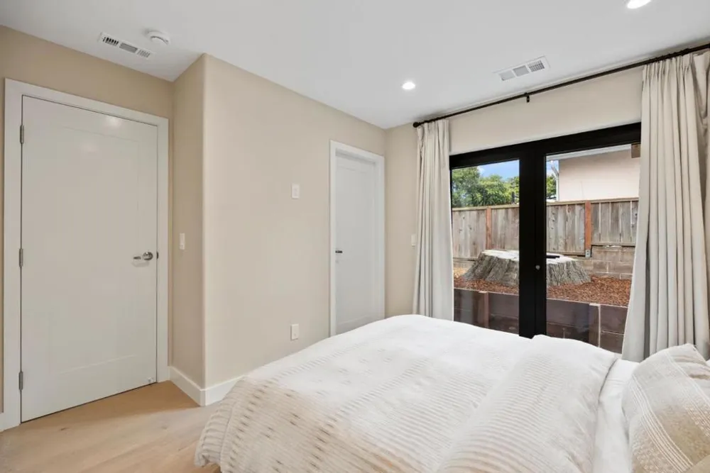 612 Sunset Drive Pacific Grove, CA 93950