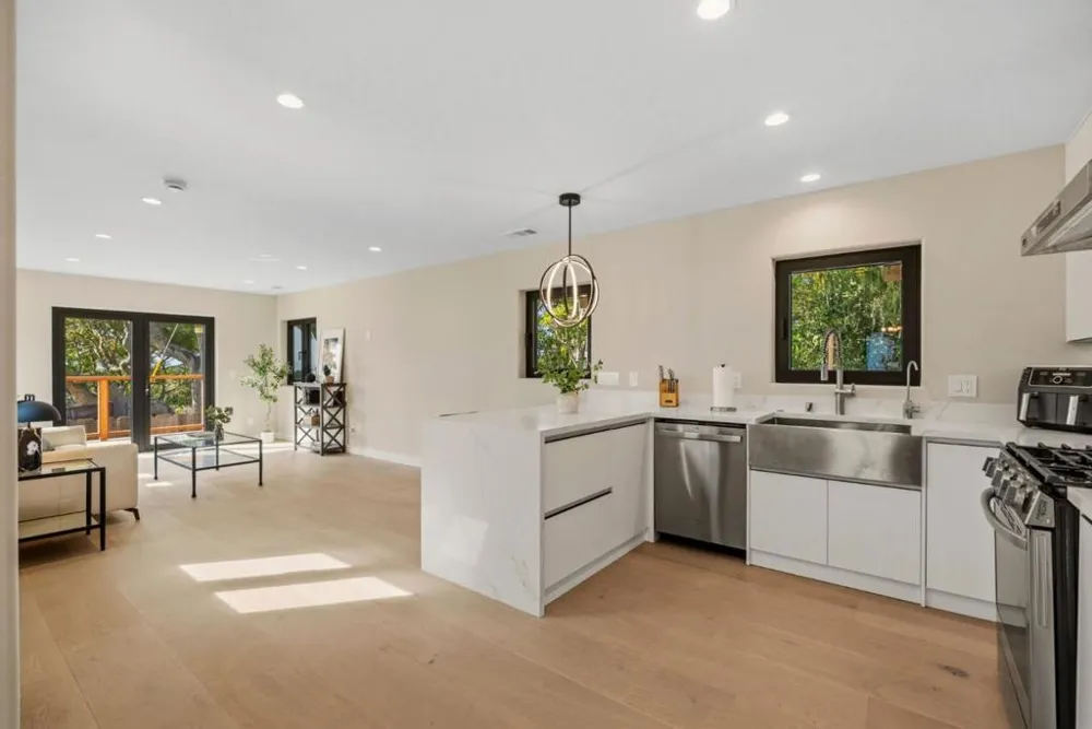 612 Sunset Drive Pacific Grove, CA 93950