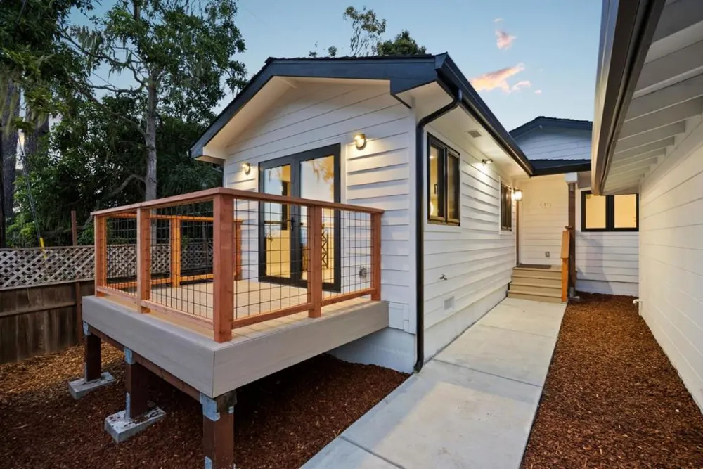 612 Sunset Drive Pacific Grove, CA 93950