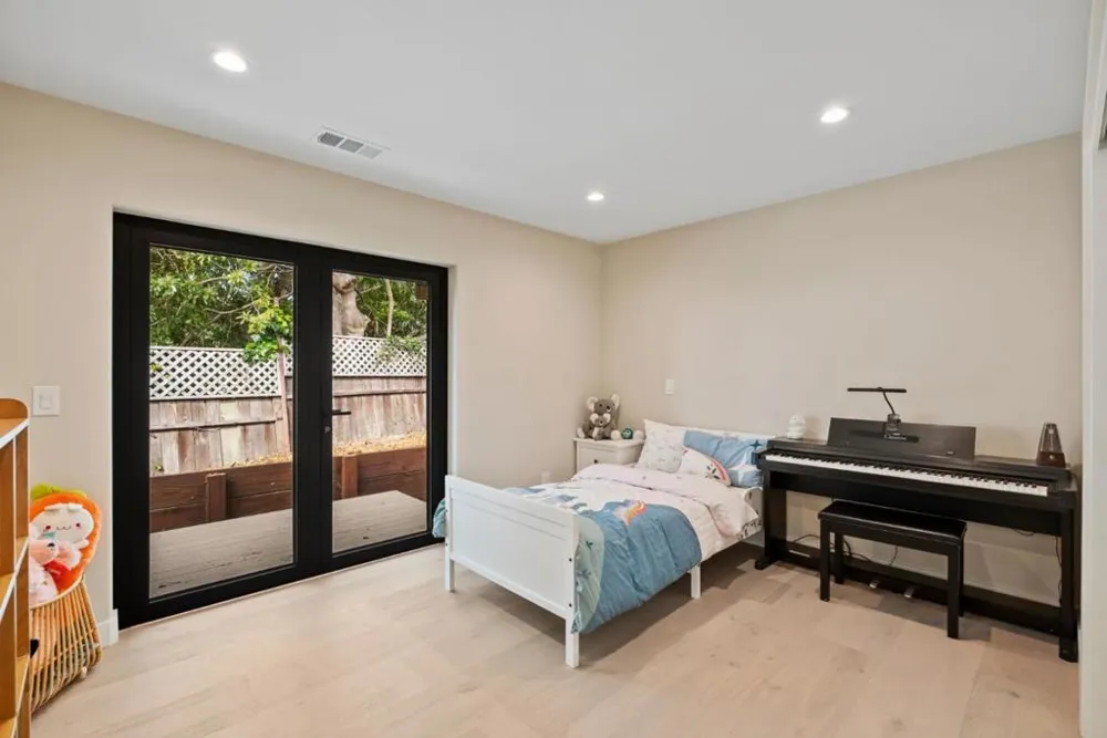 612 Sunset Drive Pacific Grove, CA 93950
