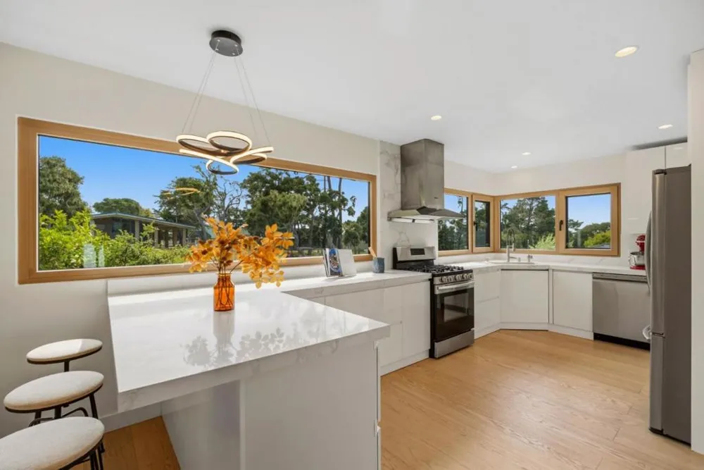 612 Sunset Drive Pacific Grove, CA 93950