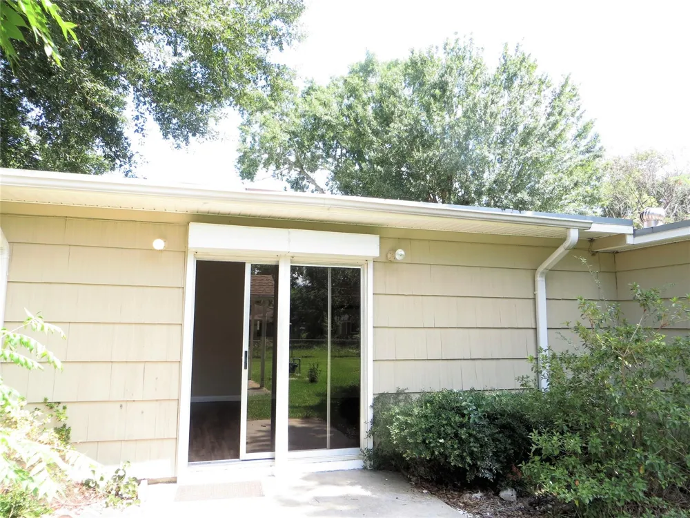 2809 Rosadele Street La Marque, TX 77568