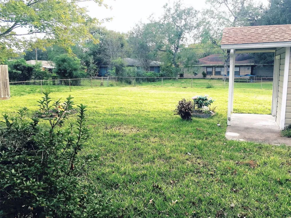 2809 Rosadele Street La Marque, TX 77568