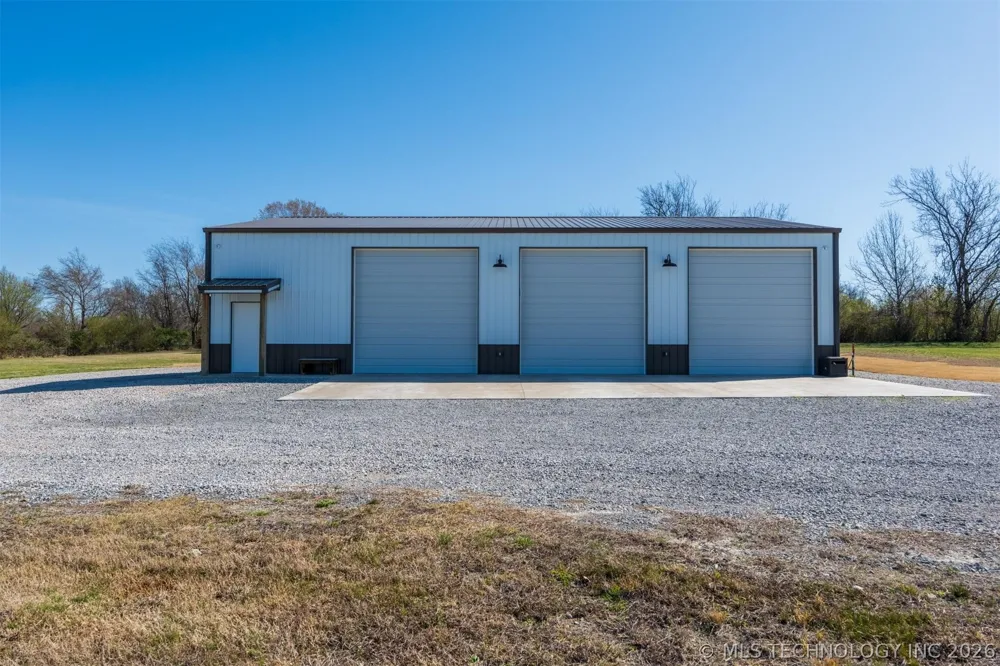 9195 E 580 ROAD Catoosa, OK 74015