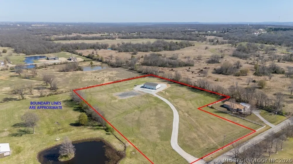 9195 E 580 ROAD Catoosa, OK 74015