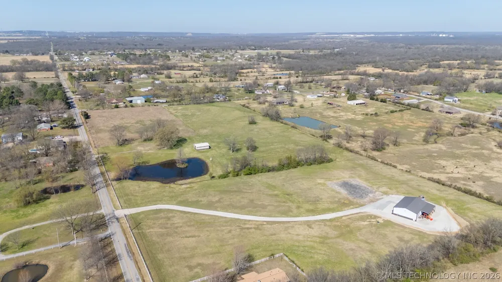 9195 E 580 ROAD Catoosa, OK 74015
