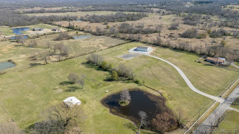 9195 E 580 ROAD Catoosa, OK 74015
