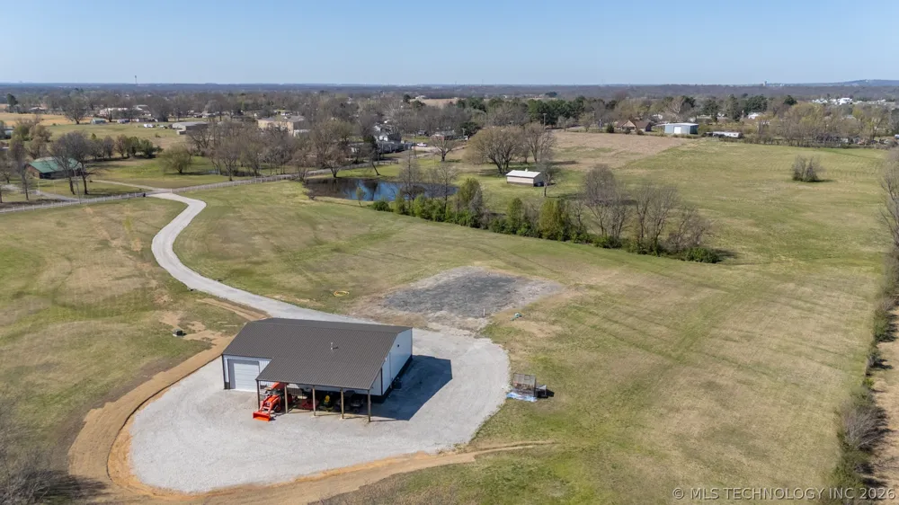 9195 E 580 ROAD Catoosa, OK 74015