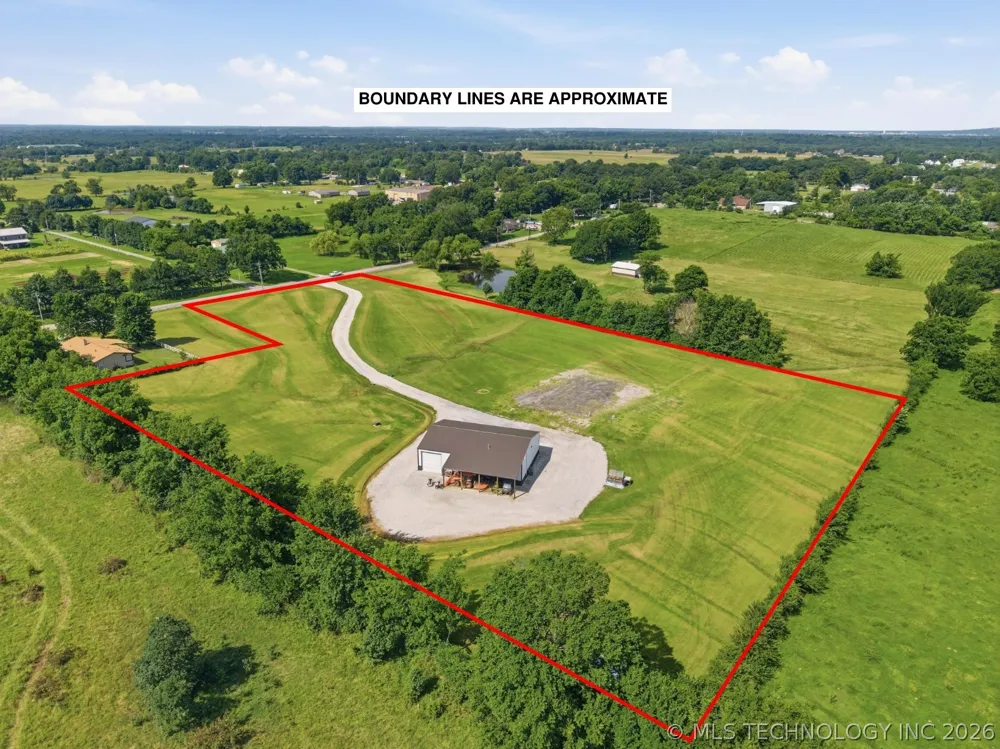 9195 E 580 ROAD Catoosa, OK 74015