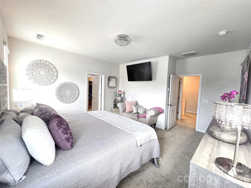 5023 American Bittern Lane Charlotte, NC 28214