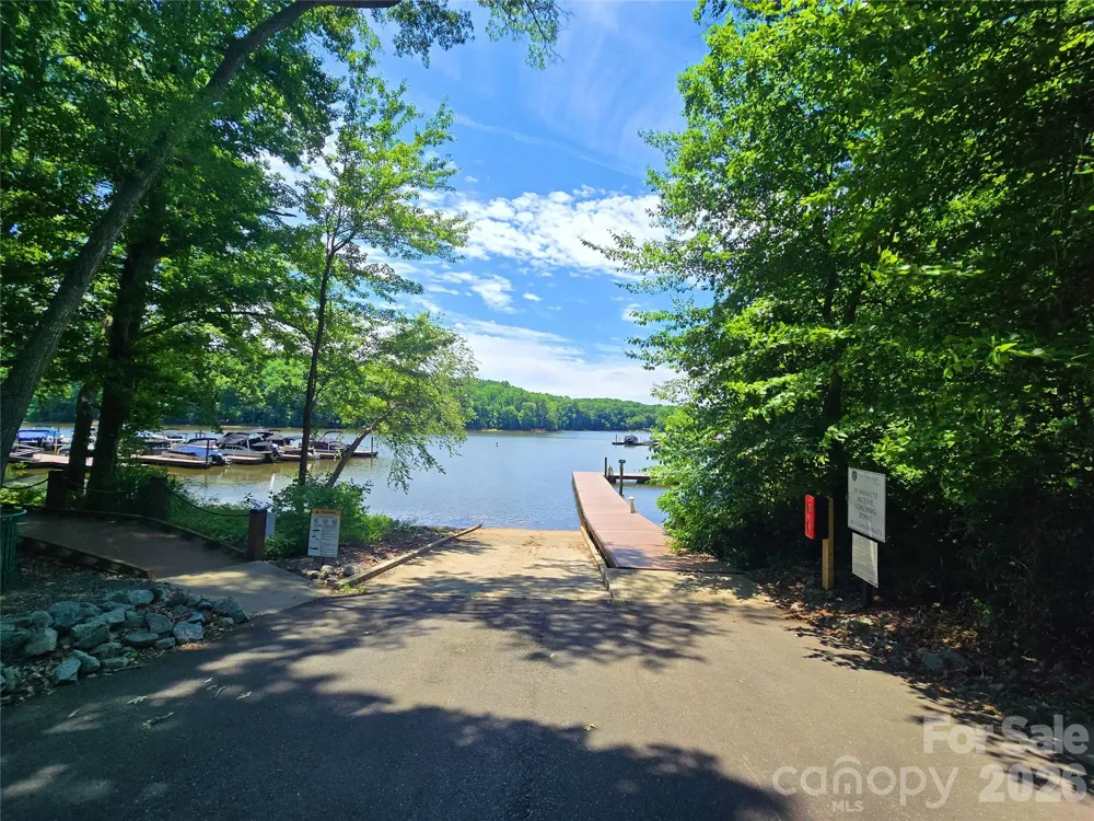 5023 American Bittern Lane Charlotte, NC 28214