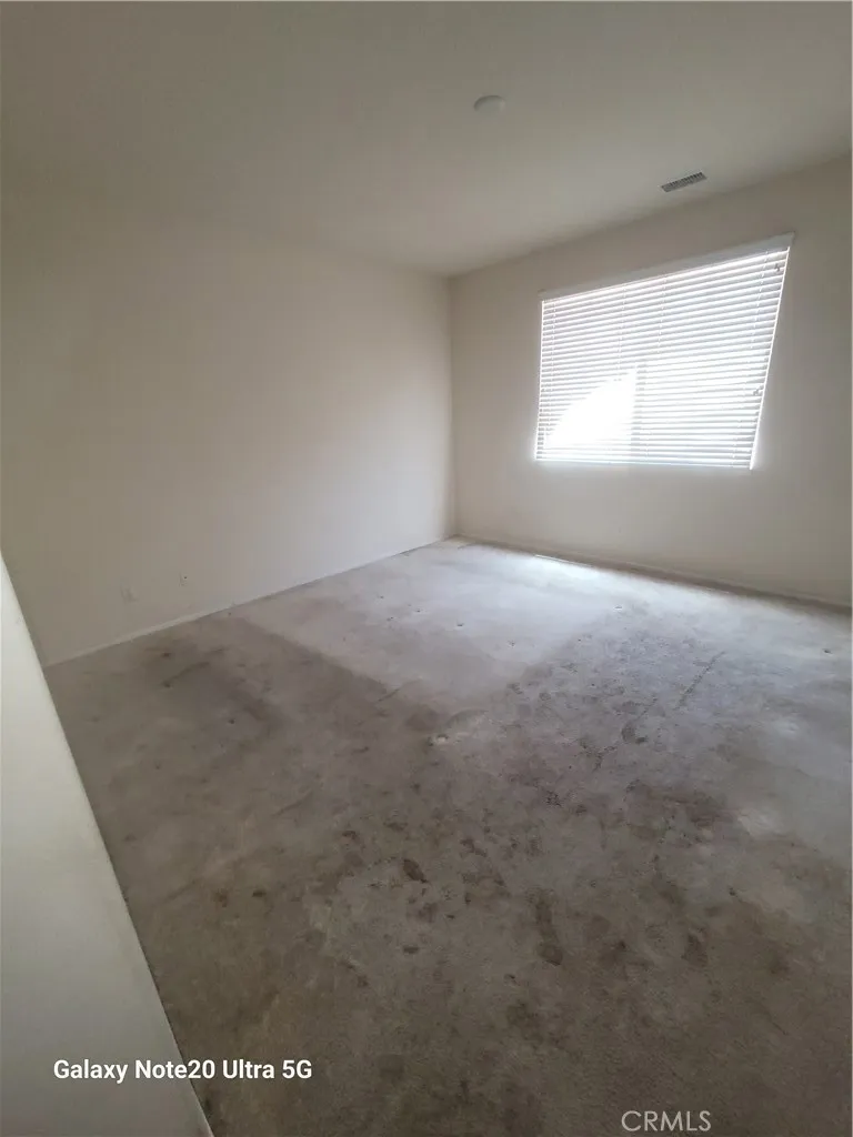 11819 Maywood Adelanto, CA 92301