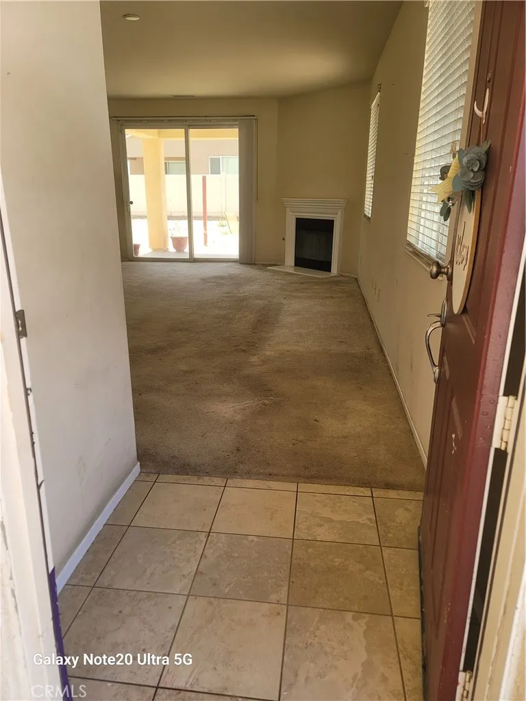 11819 Maywood Adelanto, CA 92301