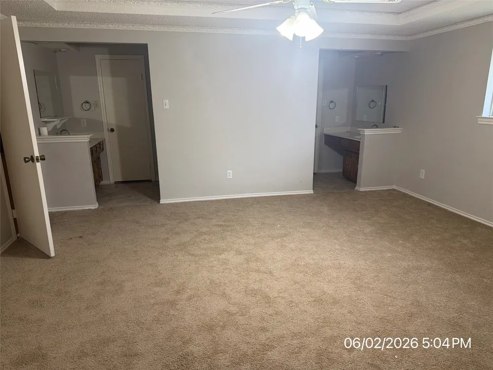 103 Red Bud Court Oak Leaf, TX 75154