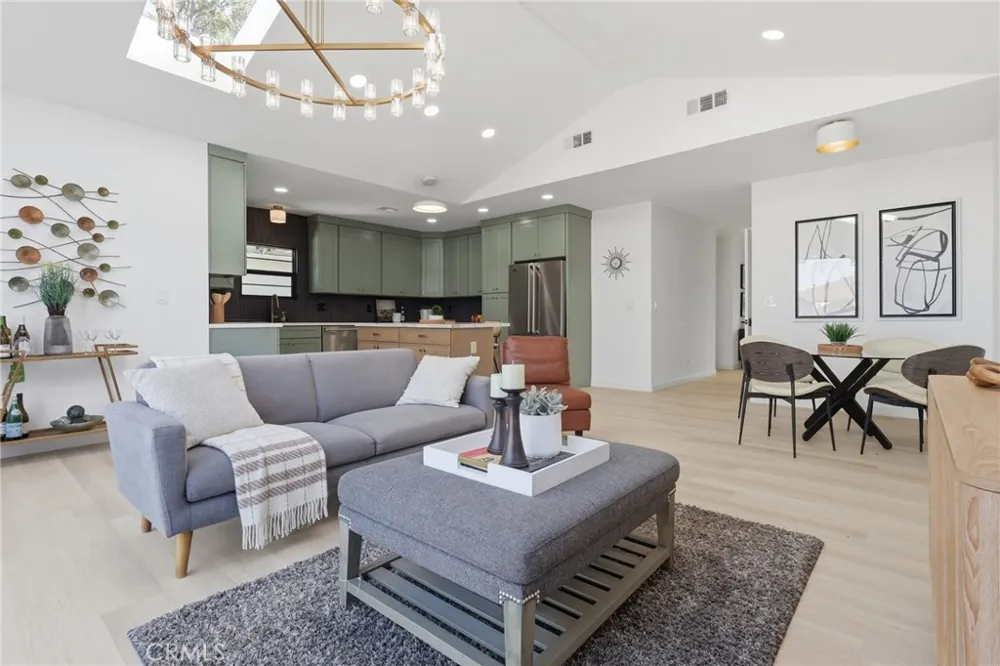 3806 Cherrywood Los Angeles, CA 90008