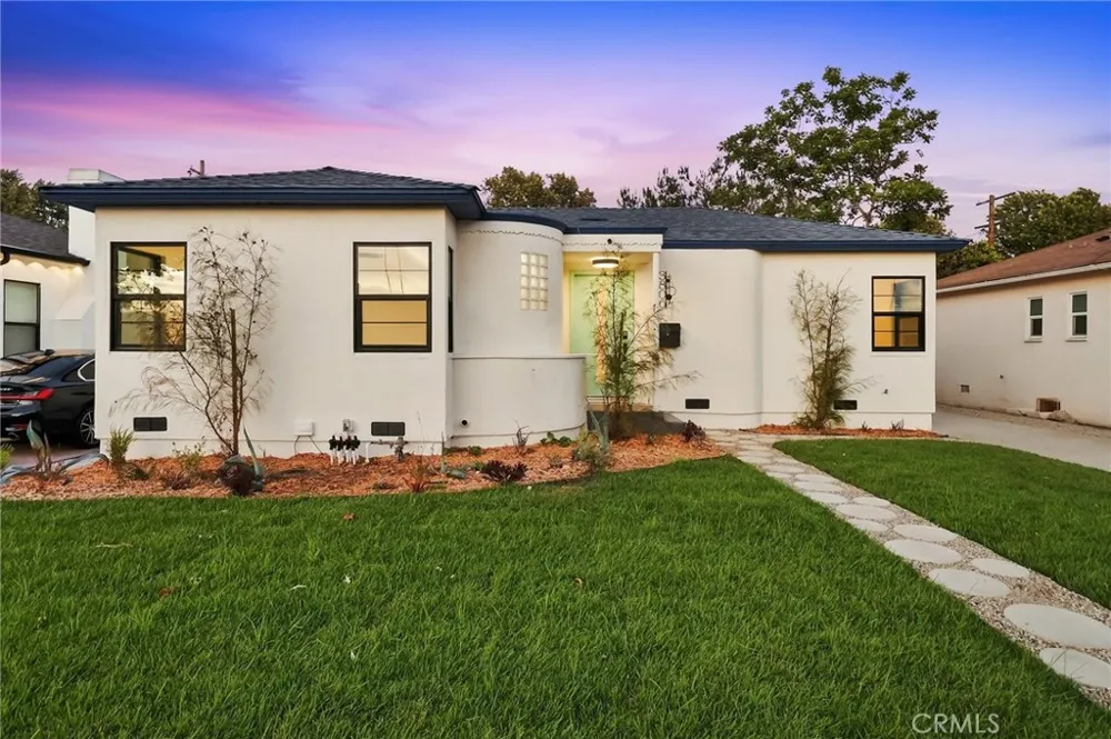 3806 Cherrywood Los Angeles, CA 90008