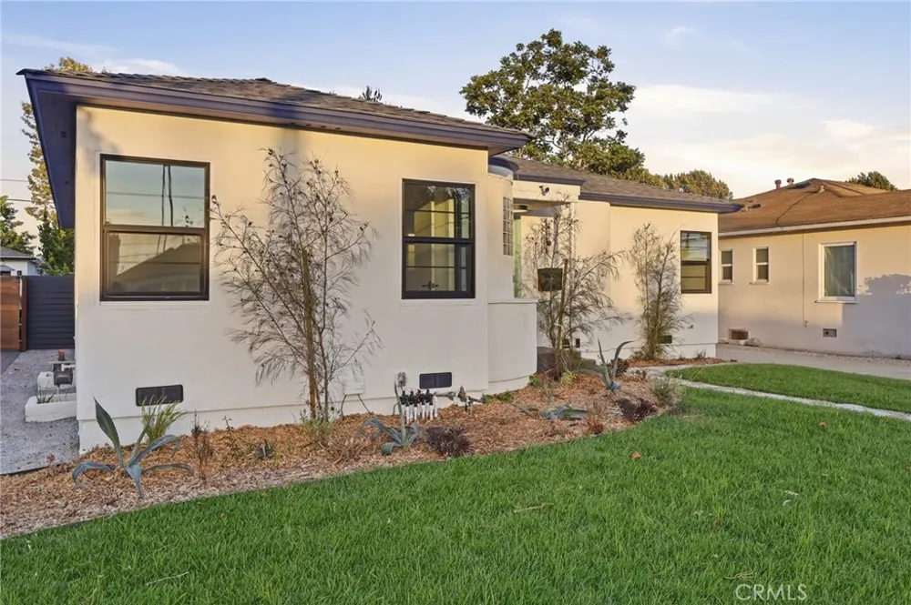 3806 Cherrywood Los Angeles, CA 90008