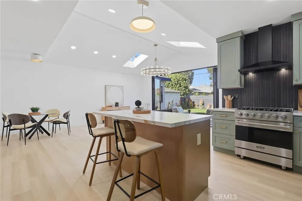 3806 Cherrywood Los Angeles, CA 90008