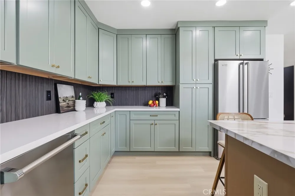 3806 Cherrywood Los Angeles, CA 90008