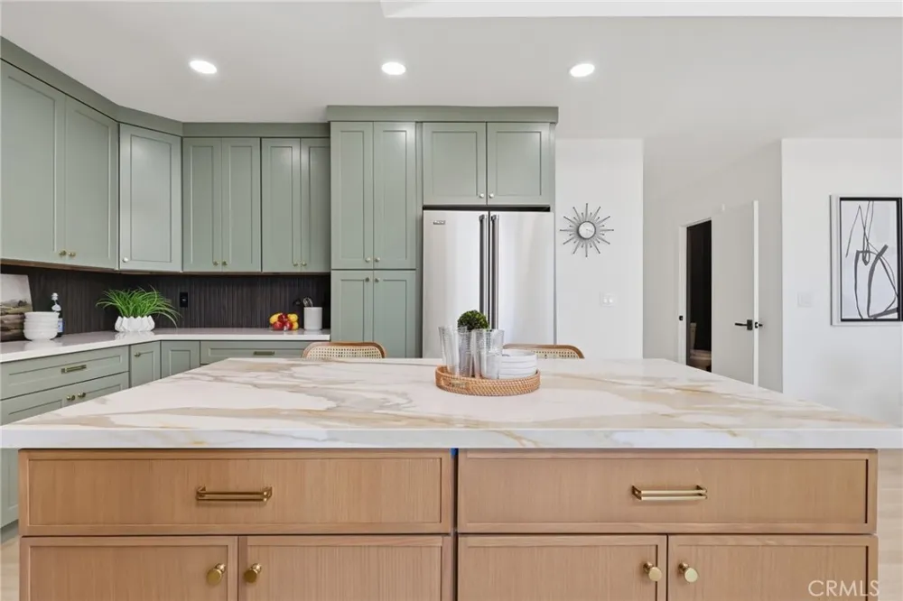 3806 Cherrywood Los Angeles, CA 90008