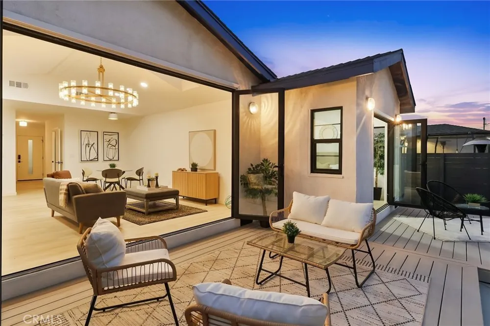 3806 Cherrywood Los Angeles, CA 90008