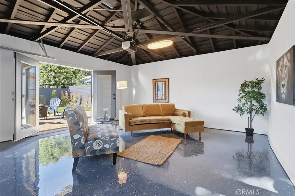 3806 Cherrywood Los Angeles, CA 90008