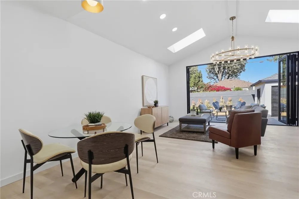 3806 Cherrywood Los Angeles, CA 90008