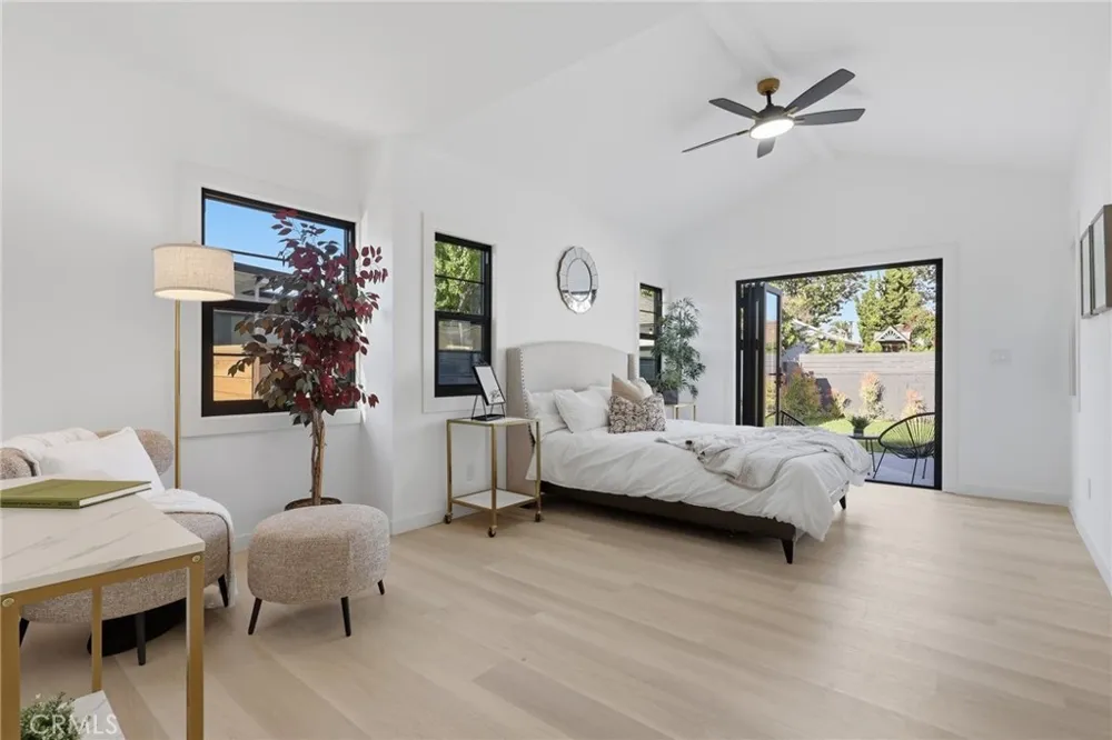 3806 Cherrywood Los Angeles, CA 90008